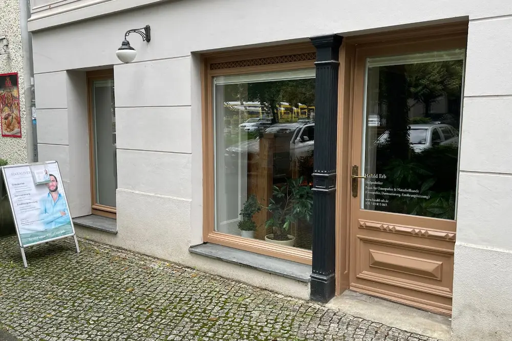 Außenansicht der Praxis für Osteopathie Harald Erb, Metzer Straße 20, Berlin Prenzlauer Berg