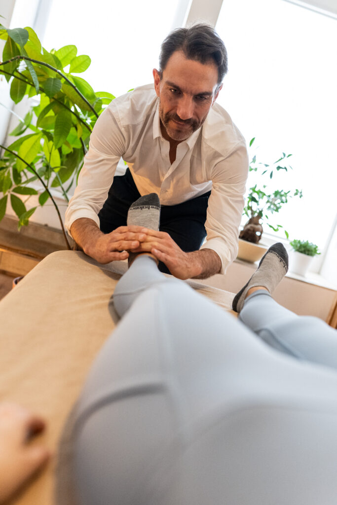 Osteopathische Behandlung von Fuß und Sprunggelenk bei Harald Erb in Berlin Prenzlauer Berg